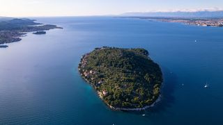 Restoran Lazaret na otoku Ošljaku, savršeno mjesto za bijeg od svakodnevice Restoran Lazaret na otoku Ošljaku, savršeno mjesto za bijeg od svakodnevice