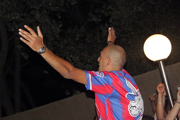 Biograd na Moru 17. srpnja 2009: Nastup Mladena Grdovica u diskoteci Marina Biograd na Moru 17. srpnja 2009: Nastup Mladena Grdovica u diskoteci Marina