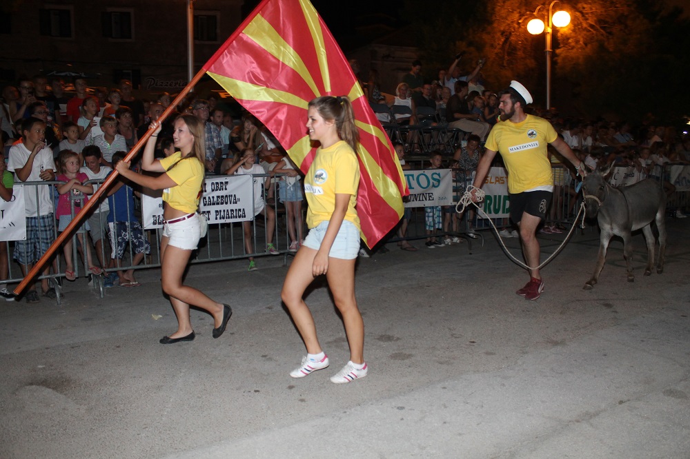 10. međunarodna trka tovarov Tisno 2015