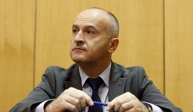 Zagreb, 131212.
Sabor.
Nastavak sjednice Sabora  o izmjenama Zakona o pravima hrvatskih branitelja kojima se dopusta izmjenama zakona objava Registra branitelja.
Na fotografiji: Predrag Matic.
Foto: Davor Pongracic / CROPIX