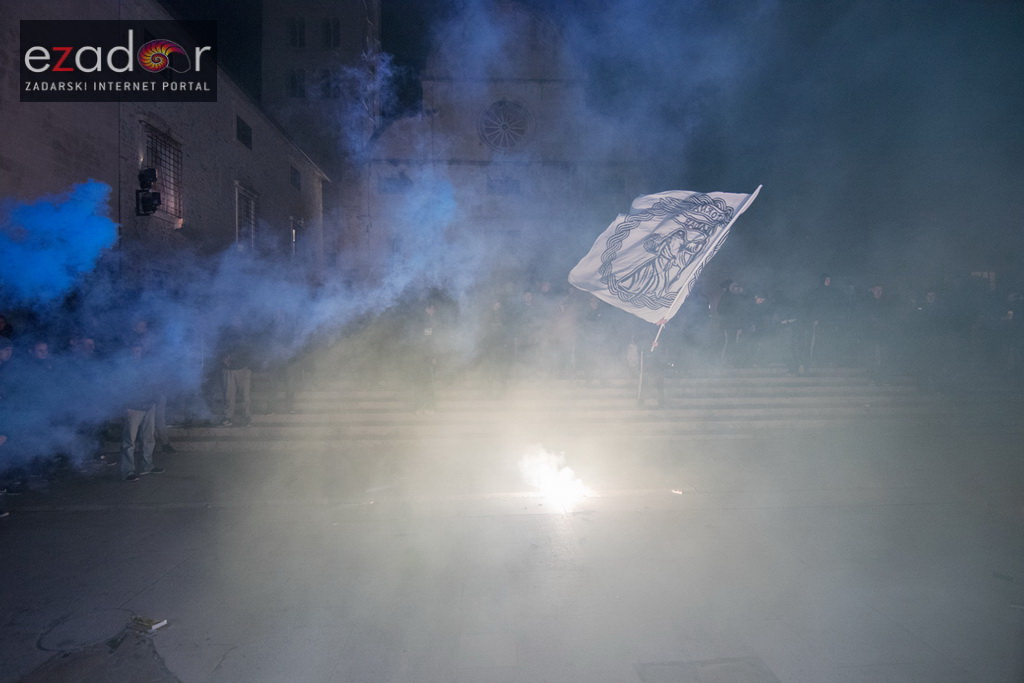 Okupljanje Tornada na Forumu i korteo do Krešinog doma Okupljanje Tornada na Forumu i korteo do Krešinog doma