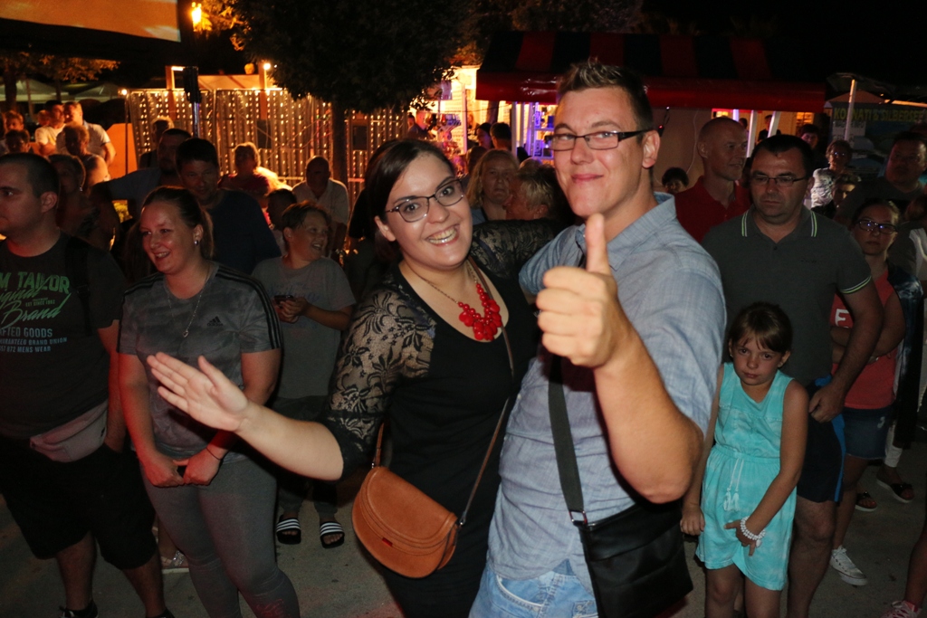 Virsko ljeto 2017: Gazde raspjevale i rasplesale Vir Virsko ljeto 2017: Gazde raspjevale i rasplesale Vir