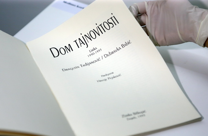 Slavonski Brod,06112012.
Dvodnevnom manifestacijom obiljezena je 107. obljetnica rodjenja Dragutina Tadijanovica.Svecanost je odrzana u Spomen domu Dragutina i Jele Tadijanovic.Medju bogatom ostavstinom koju je Tadija ostavio nalazi se i 440 vrijednih umj