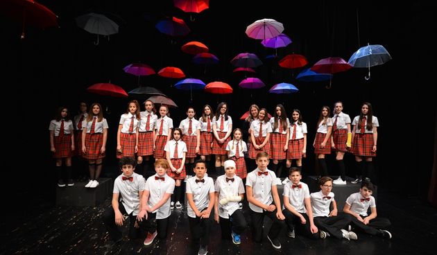 HNK Zadar: Premijera predstave “Tko i što brani”, Igrajmo se