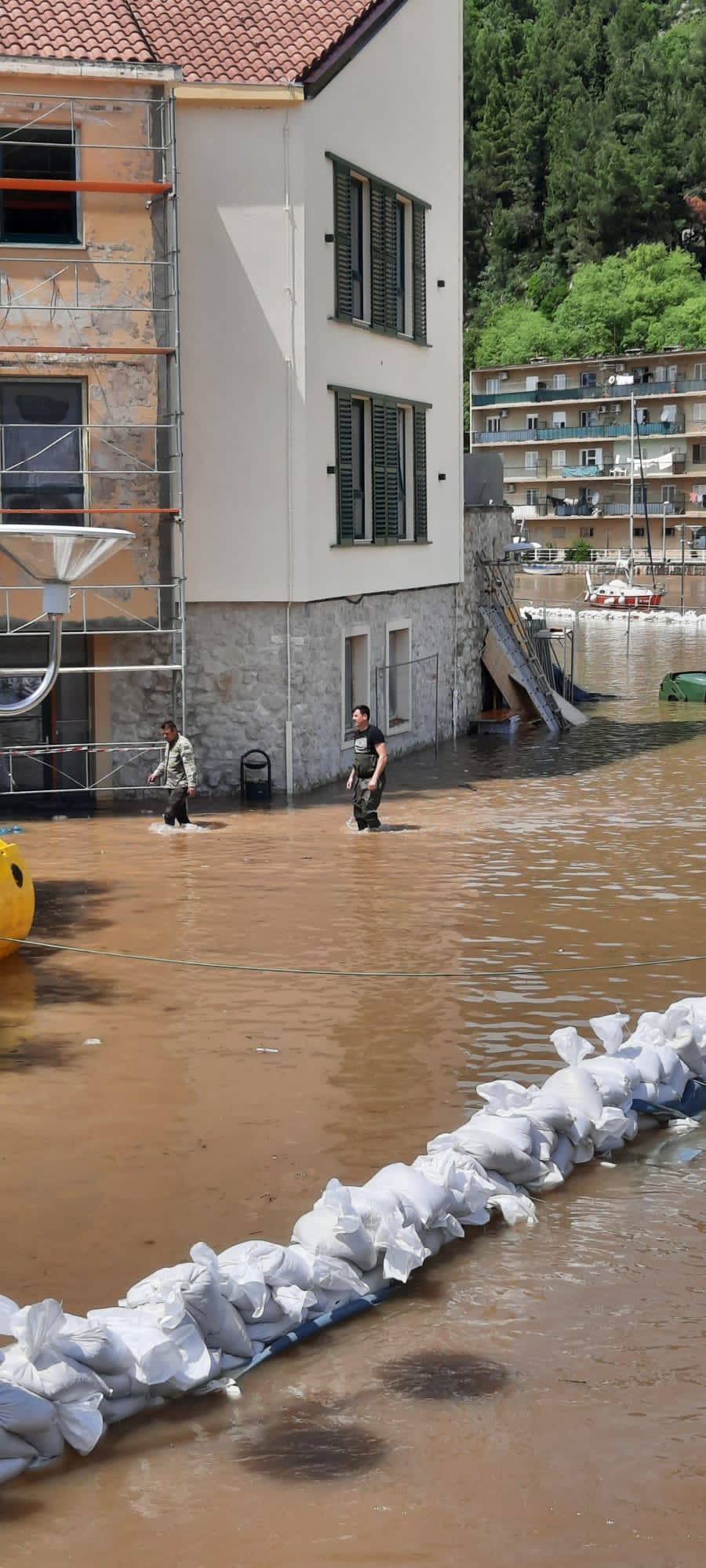 Obrovac: Zrmanja dosegnula nikad zabilježen vodostaj
