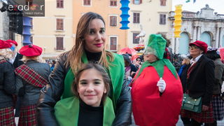 Zadarski karneval 2018: Povorka maškaranih skupina od Gradskih vrata preko Foruma do Narodnog trga Zadarski karneval 2018: Povorka maškaranih skupina od Gradskih vrata preko Foruma do Narodnog trga