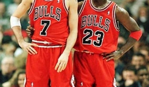 Toni Kukoč i Michael Jordan, Foto: wordpress.com