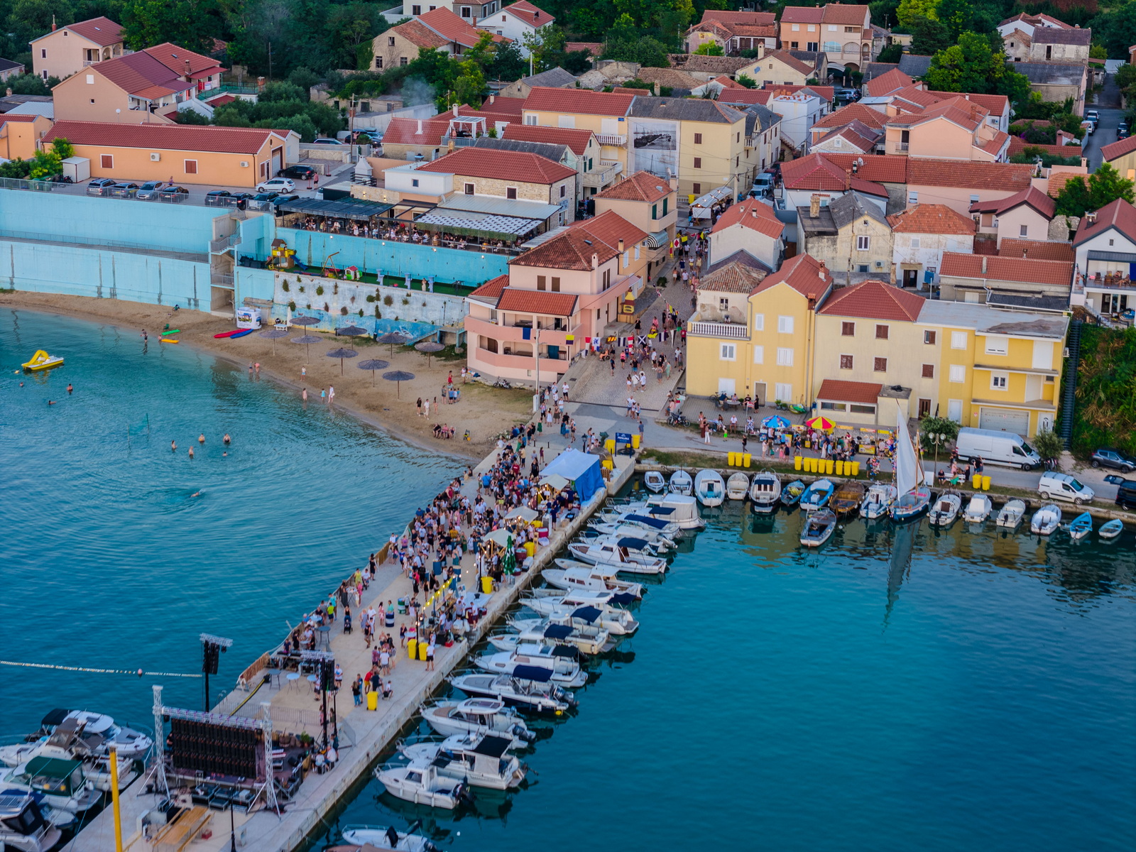 Noć privlačkih ribara i sabunjara 2024 @ luka Stari porat Noć privlačkih ribara i sabunjara 2024 @ luka Stari porat