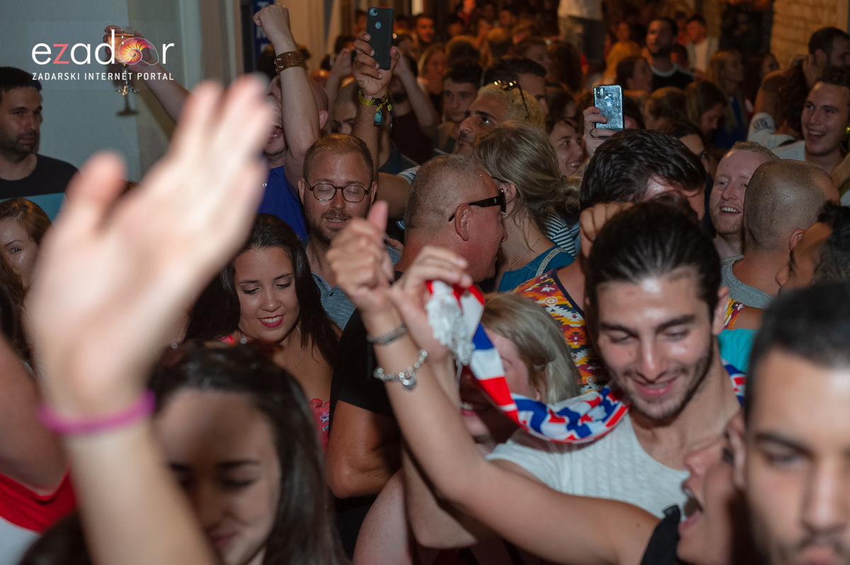 Zadar je gorio: Velika fešta nakon plasmana Vatrenih u finale Svjetskog prvenstva