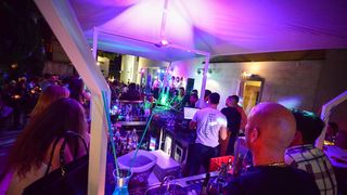 Klapa Contra oduševila u Teatro Baru i Zlatnom kutiću. Foto: Iva Perinčić Klapa Contra oduševila u Teatro Baru i Zlatnom kutiću. Foto: Iva Perinčić