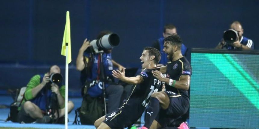 16.09.2015., stadion Maksimir, Zagreb – UEFA Liga prvaka, skupina F, 1. kolo, GNK Dinamo – Arsenal FC. Josip Pivaric, El Arbi Hillel Soudani. Photo: Sanjin Strukic/PIXSELL 16.09.2015., stadion Maksimir, Zagreb – UEFA Liga prvaka, skupina F, 1. kolo, GNK Dinamo – Arsenal FC. Josip Pivaric, El Arbi Hillel Soudani. Photo: Sanjin Strukic/PIXSELL