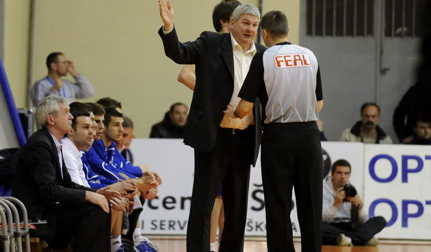Sibenik, 240212.Dvorana Baldelin.Utamica 18 kola  A1 lige Jolly JBS Sibenik -Zadar.Na slici Ales Pipan trener Zadra.Foto: Niksa Stipanicev / CROPIX