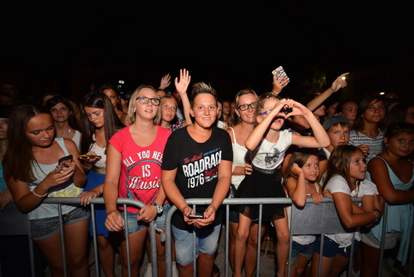 Virska noć 2015. uz koncert Lane Jurčević i Luke Nižetića te valičanstveni vatromet, Foto: Iva Perinčić Virska noć 2015. uz koncert Lane Jurčević i Luke Nižetića te valičanstveni vatromet, Foto: Iva Perinčić
