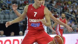 Arena Zagreb, Zagreb – Pripremni turnir za EuroBasket 2015., Hrvatska – Estonija. Photo: Igor Kralj i Marko Lukunic/PIXSELL Arena Zagreb, Zagreb – Pripremni turnir za EuroBasket 2015., Hrvatska – Estonija. Photo: Igor Kralj i Marko Lukunic/PIXSELL