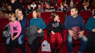 Premijera predstave “U sjeni” udruge “Igrajmo se” Premijera predstave “U sjeni” udruge “Igrajmo se”