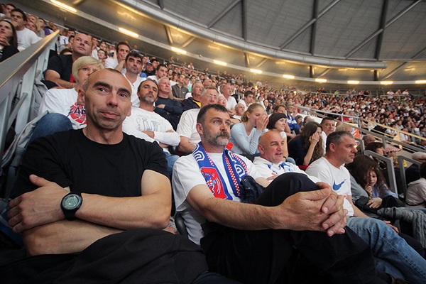 Najbolji navijači na svitu na utakmici Zadar-Cibona, Foto: Mia Čop Najbolji navijači na svitu na utakmici Zadar-Cibona, Foto: Mia Čop