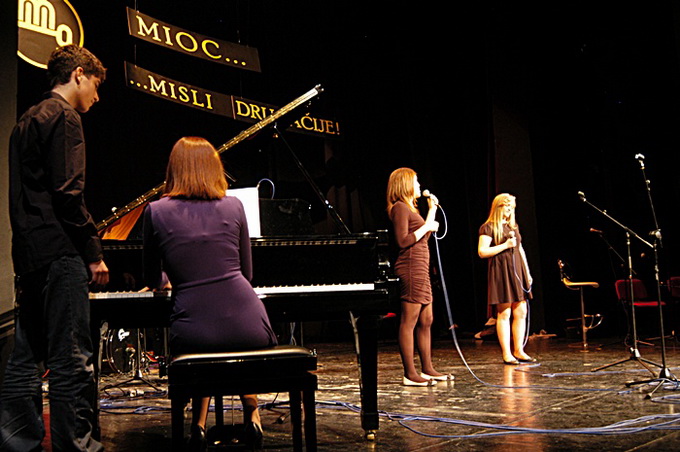 Humanitarni koncert gimnazije Franje Petrića, foto: T. Jerak Humanitarni koncert gimnazije Franje Petrića, foto: T. Jerak