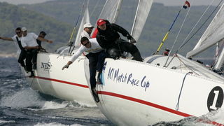 Split, 160909.
Danas je flotnim plovom zapoceo 23. ACI Match Race kup. 
Na fotografiji: posada kormilara Darka Hajdinjaka (br.1), iza njih posada Mate Arapova.
Foto: Jakov Prkic / CROPIX