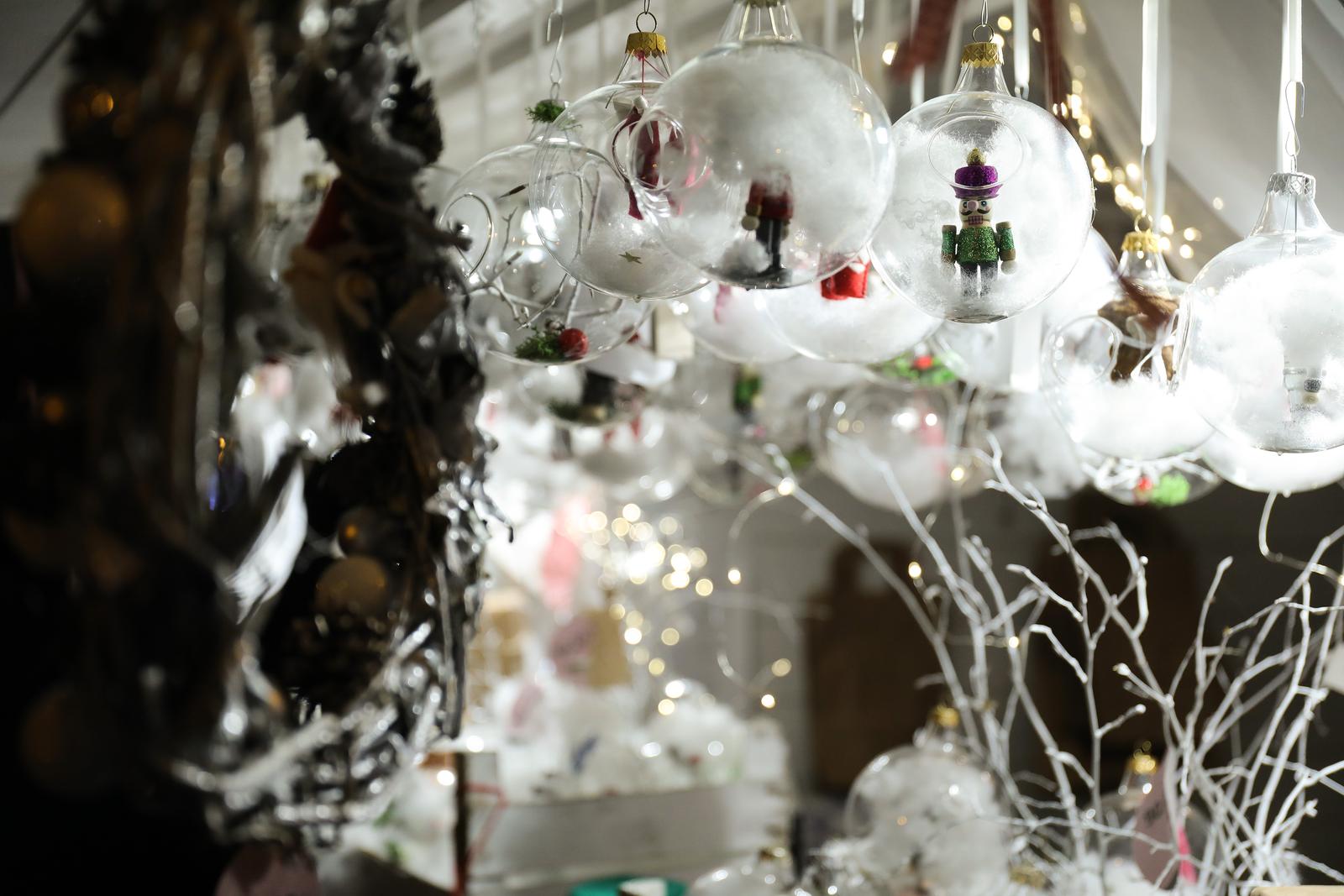 Zagrebački Advent ove godine pun je svjetla i šarenila