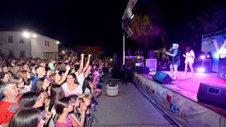 Vir : Colonia rasplesala tisuće posjetitelja na Viru ; foto Iva Perinčić Vir : Colonia rasplesala tisuće posjetitelja na Viru ; foto Iva Perinčić