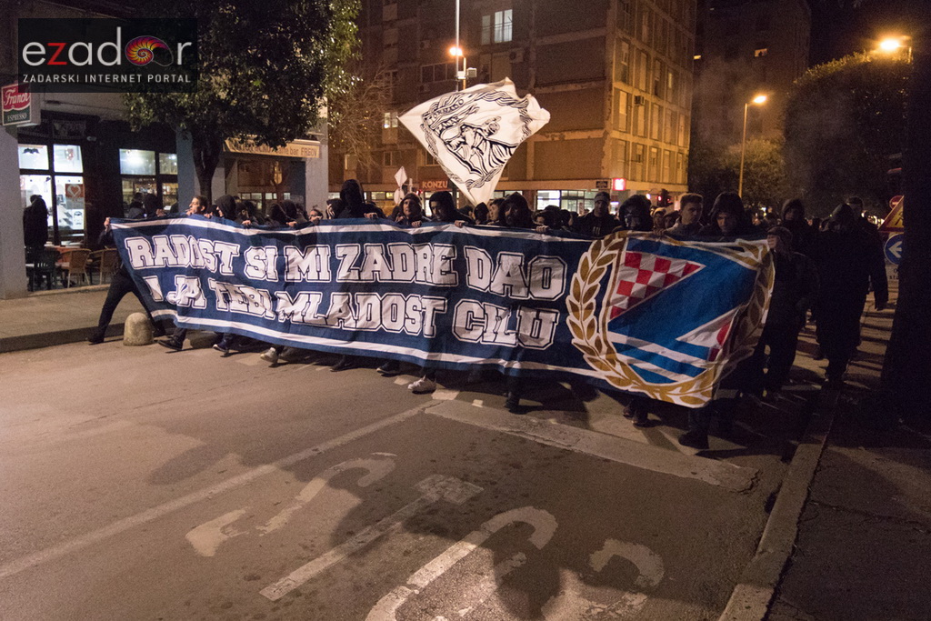 Okupljanje Tornada na Forumu i korteo do Krešinog doma Okupljanje Tornada na Forumu i korteo do Krešinog doma