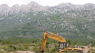 U opcini Jasenice zapoceli su pripremni radovi za podizanje vjetroelektrane. Projekt je predstavio nacelnik Martin Baricevic. Photo: Dino Stanin/PIXSELL U opcini Jasenice zapoceli su pripremni radovi za podizanje vjetroelektrane. Projekt je predstavio nacelnik Martin Baricevic. Photo: Dino Stanin/PIXSELL