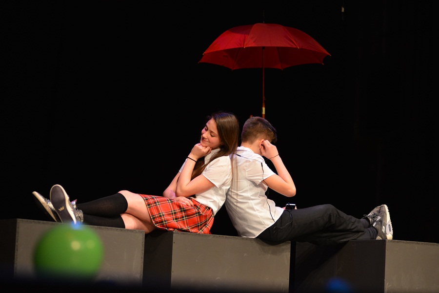 HNK Zadar: Premijera predstave “Tko i što brani”, Igrajmo se HNK Zadar: Premijera predstave “Tko i što brani”, Igrajmo se