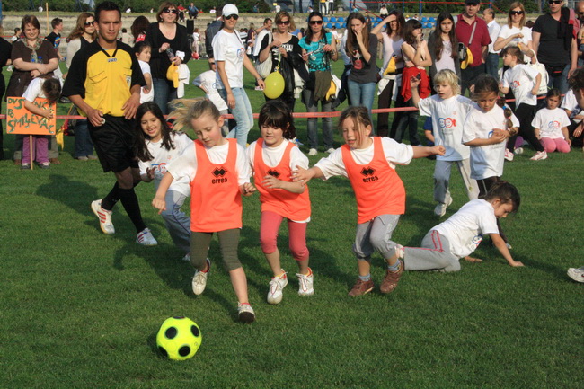 9. Olimpijski festival djecjih vrtica Zadarske zupanije: Nogometni turnir djevojcica i djecaka