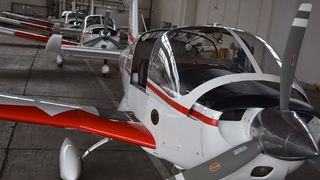 Mađarski piloti i tehničari posjetili eskadrilu aviona u Zemuniku