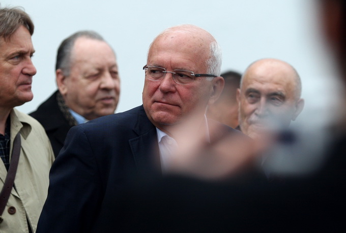 Zadar, 060513.
Vatrogasni dom Zadar.
Pokazna vjezba vatrogasaca povodom obiljezavanja Dana vatrogasaca i njihova zastitnika Svetog Florijana.
Na fotografiji: zadarski gradonacelnik Zvonimir Vrancic.
Foto: Jure Miskovic / CROPIX Zadar, 060513.
Vatrogasni dom Zadar.
Pokazna vjezba vatrogasaca povodom obiljezavanja Dana vatrogasaca i njihova zastitnika Svetog Florijana.
Na fotografiji: zadarski gradonacelnik Zvonimir Vrancic.
Foto: Jure Miskovic / CROPIX