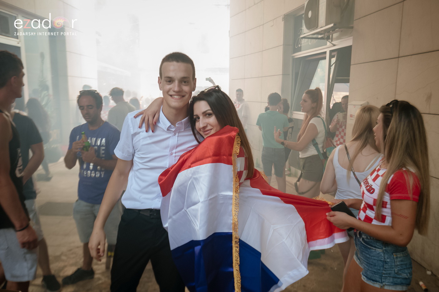 Navijačko ludilo u Zadru za vrijeme i nakon finala Svjetskog prvenstva Navijačko ludilo u Zadru za vrijeme i nakon finala Svjetskog prvenstva