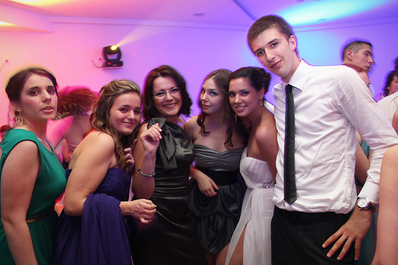 Maturalna večer gimnazije jurja barakovića (foto:Saša Čuka) Maturalna večer gimnazije jurja barakovića (foto:Saša Čuka)