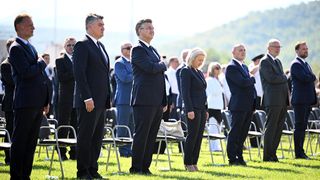 Knin: Zoran Milanović i Andrej Plenković zajedno u prvom redu na obljetnici Oluje Knin: Zoran Milanović i Andrej Plenković zajedno u prvom redu na obljetnici Oluje