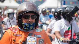 Spektakularni defile vespaša, foto: Vinko Pešić Spektakularni defile vespaša, foto: Vinko Pešić