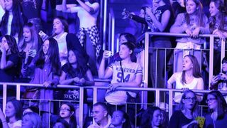 Image 379367 (auto) Image 379367 (auto)