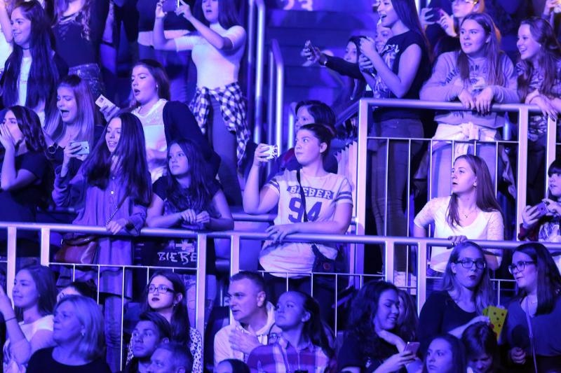 Image 379367 (auto) Image 379367 (auto)