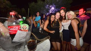 Subotnja zabava u Noštromo i Vagabundo barovima na Viru ; foto Iva Perinčić