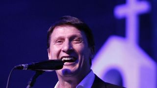 Tomislav Bralić i klape Intrade sinoć su održali koncert u prepunoj Spaladium areni u Splitu, foto: Tino Jurić/ PIXSELL Tomislav Bralić i klape Intrade sinoć su održali koncert u prepunoj Spaladium areni u Splitu, foto: Tino Jurić/ PIXSELL