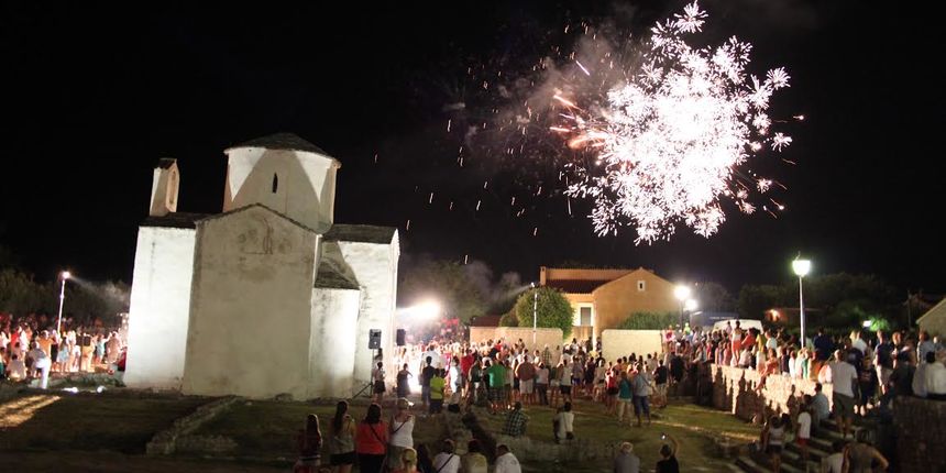 Sveti križ u Ninu, Dalmat(nin)ska noć Sveti križ u Ninu, Dalmat(nin)ska noć