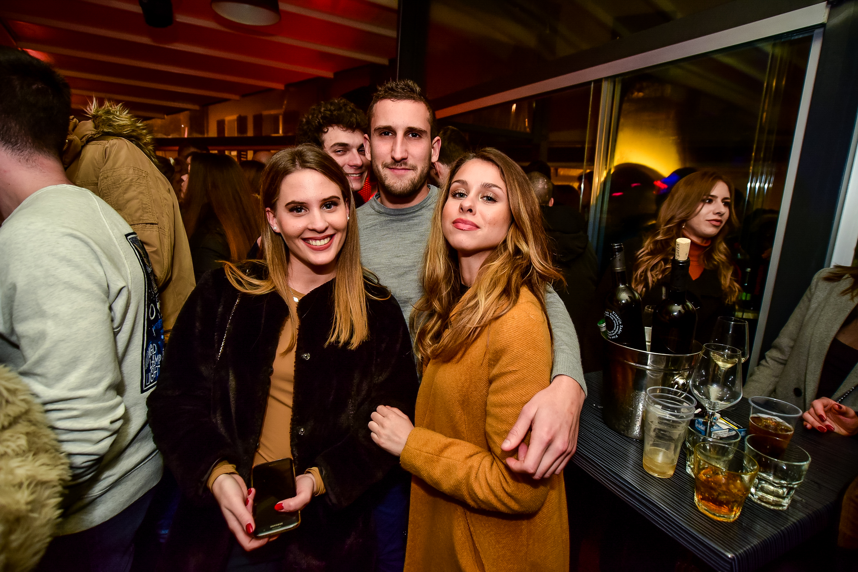 Vesna Pisarović @ Kult Caffe Bar