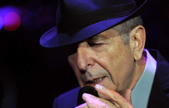 Zagreb, 250710.
Arena Zagreb, Leonar Cohen odrzao je koncert u zagrebu.
Na slici: Leonard Cohen.
Foto: Damir Krajac / CROPIX