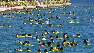 Jubilarni 10. dm Millennium Jump na zadarskoj rivi, Photo: Dino Stanin/PIXSELL Jubilarni 10. dm Millennium Jump na zadarskoj rivi, Photo: Dino Stanin/PIXSELL