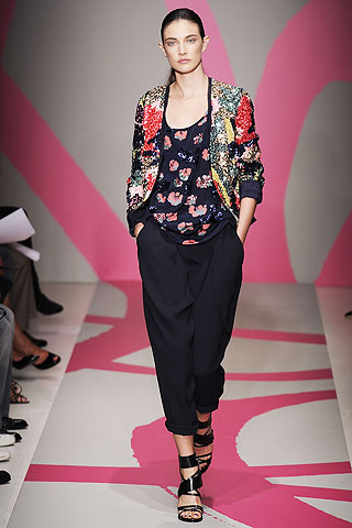 DKNY proljeće/ljeto 2010 (Moda.hr)