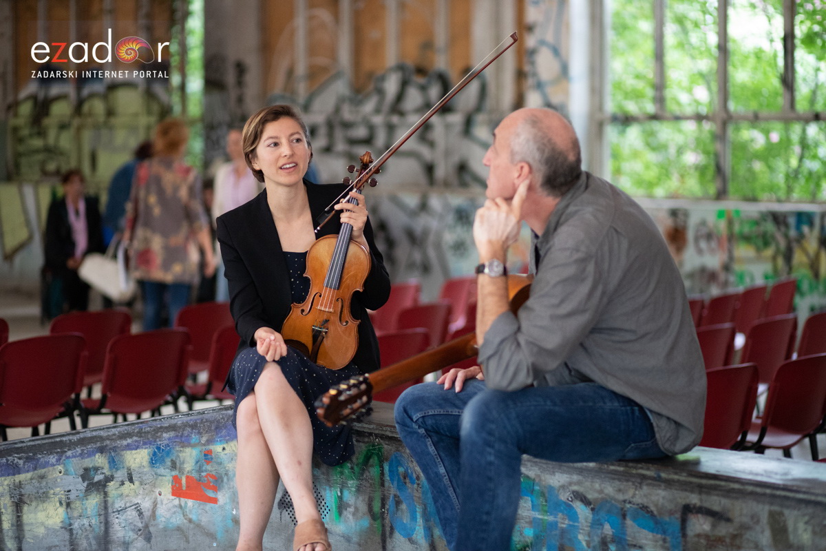 KvartArt 2018: Intimna večer u skate parku uz vrhunski koncert Miroslava Tadića i Yvette Holzwarth KvartArt 2018: Intimna večer u skate parku uz vrhunski koncert Miroslava Tadića i Yvette Holzwarth