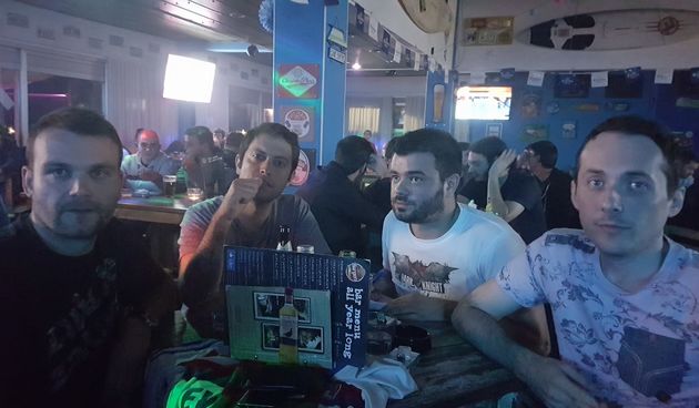 Famous Beach Bar & Grill: Premijerno izdanje kviza “Nogometne Ikone” u Zadru!