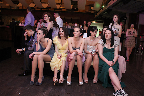 Maturalna večer Gimnazije Vladimira Nazora (foto:Saša Čuka) Maturalna večer Gimnazije Vladimira Nazora (foto:Saša Čuka)