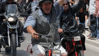 Zadar, 280511.
Odrzana je parada Harley Davidson motora izmedju Zadra i Biograda u kojoj je sudjelovalo vise tisuca motora.
Na slici: paradi su se prikljucili i drugi motoristi
Foto: Vladimir Ivanov / CROPIX Zadar, 280511.
Odrzana je parada Harley Davidson motora izmedju Zadra i Biograda u kojoj je sudjelovalo vise tisuca motora.
Na slici: paradi su se prikljucili i drugi motoristi
Foto: Vladimir Ivanov / CROPIX