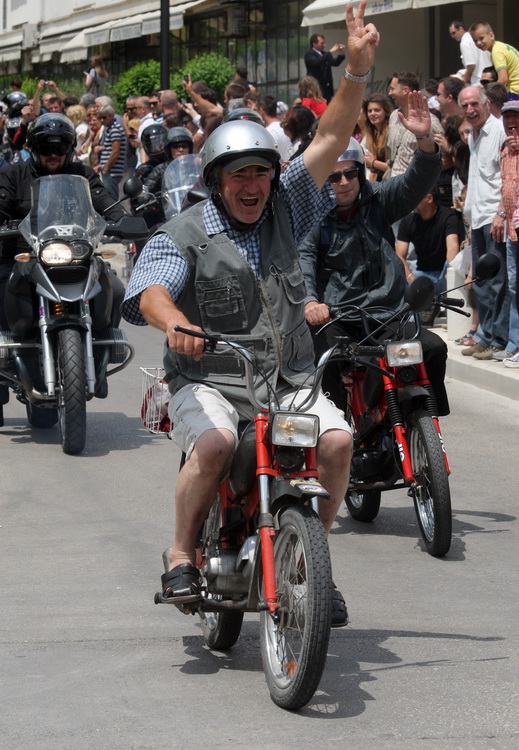 Zadar, 280511.
Odrzana je parada Harley Davidson motora izmedju Zadra i Biograda u kojoj je sudjelovalo vise tisuca motora.
Na slici: paradi su se prikljucili i drugi motoristi
Foto: Vladimir Ivanov / CROPIX Zadar, 280511.
Odrzana je parada Harley Davidson motora izmedju Zadra i Biograda u kojoj je sudjelovalo vise tisuca motora.
Na slici: paradi su se prikljucili i drugi motoristi
Foto: Vladimir Ivanov / CROPIX