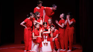 Igrajmo se: Zabranjeno mlađima od 15 strana A