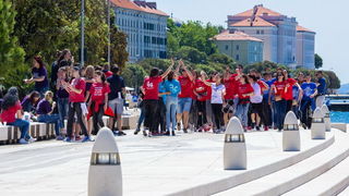 Ludijada maturanata na zadarskoj rivi 17. svibnja 2016. Foto: Bojan Bogdanić